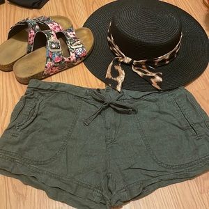Green linen shorts